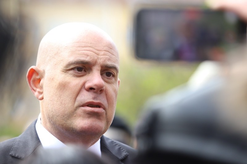 Иван Гешев е бил в основния автомобил в кортежа и