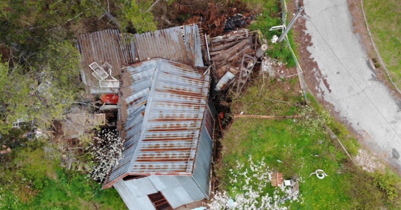 Ще получи ли помощ човекът, чиято къща пропадна в пещера в Смолян?