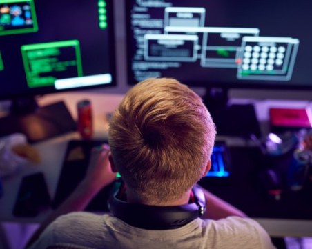 Арестуваха близо 290 души за търговия с наркотици през интернет, иззеха 50 млн. евро