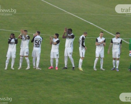 Локо без двама срещу Славия днес