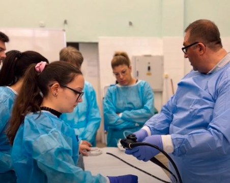 Успешно обучават бъдещи лекари на практически умения в МУ-Пловдив ВИДЕО