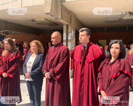 Пловдивски магистрати в подкрепа на Иван Гешев: Тук сме, за да кажем стига!