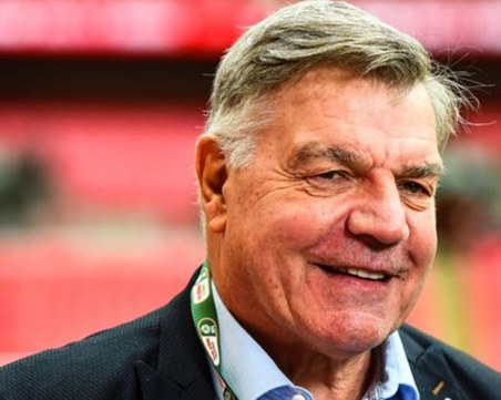 Култов треньор се завърна във Висшата лига