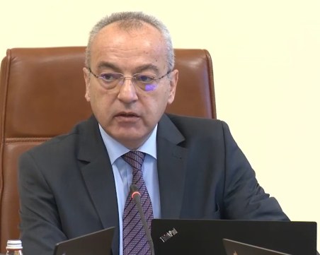 Премиерът: Администрацията е основният фактор на стабилност