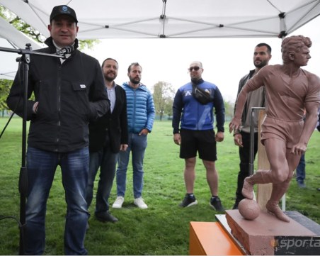 Направиха първа копка на паметника на Георги Аспарухов