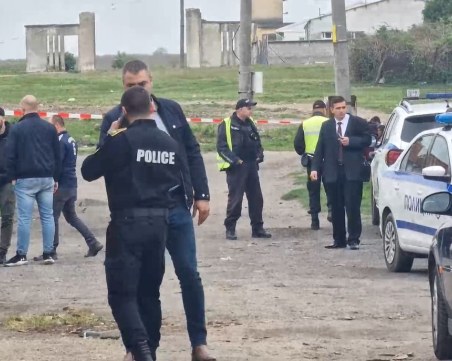 Отново масово меле с ножове, лопати и мотики в Казанлъшко – има пострадали