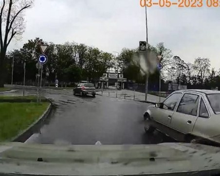 Шофьор засече грозно друг в Пловдив