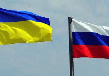 Властите в Берлин забраниха издигането на руски и украински знамена