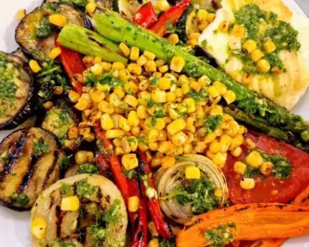 Лесна рецепта за зеленчуци с халуми на грил тиган