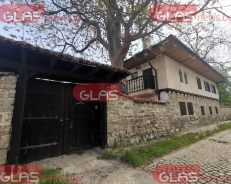 Разбиха двореца на Сакскобургготски в Баня