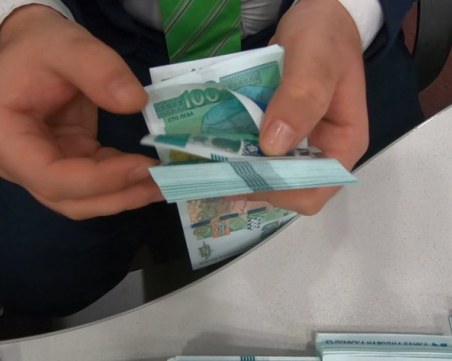 Майка на комарджия: Пускат го в казината, въпреки че съм го регистрирала в НАП