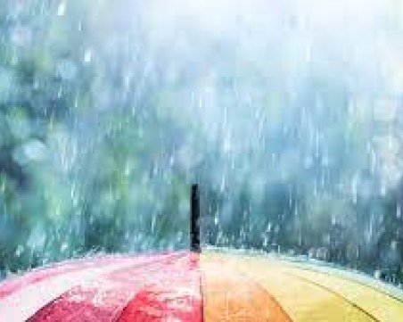 През деня слънце, следобед - дъжд и градушки