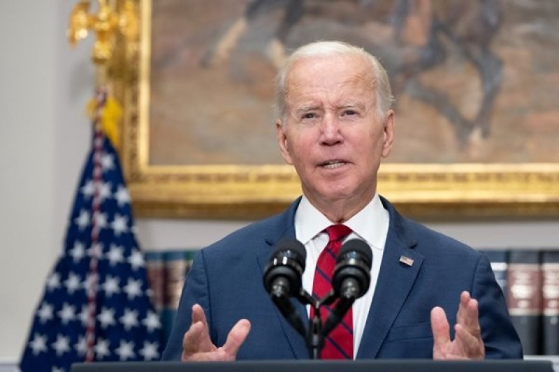 Байдън призовава да се забранят автоматичните оръжия