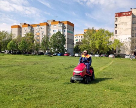 200 работници от „Градини и паркове