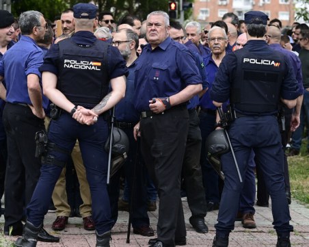 80-годишна шофьорка се вряза в тълпа в Испания, най-малко 8 са ранени