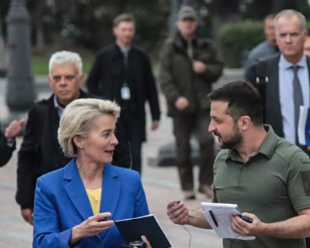 Урсула фон дер Лайен в Киев за 9 май