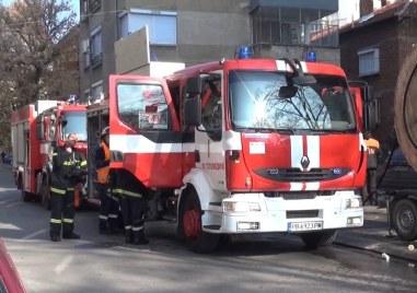 Пожар е избухнал  в апартамент на ул Калина в Пловдив