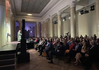 На гала церемония във Варшава Полша кметът Здравко Димитров представи