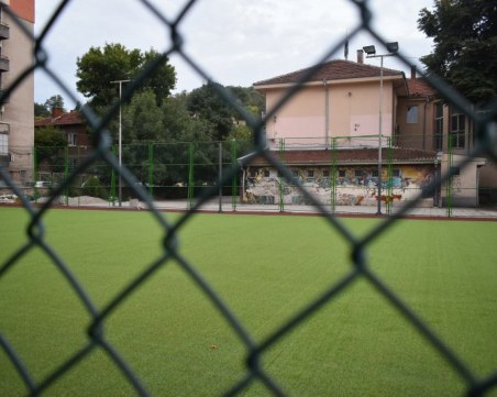 Омбудсманът на Пловдив предлага на Зико да отвори дворове на училища за спортуващи деца