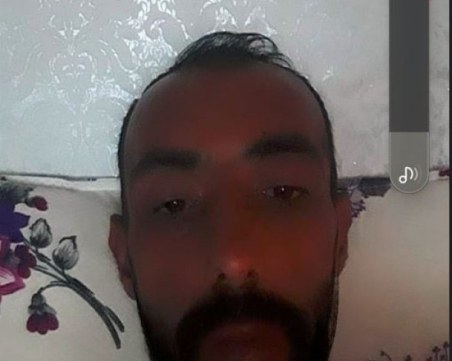 Наглост в Асеновград! Измамник сви телефон на мъж, пусна си 