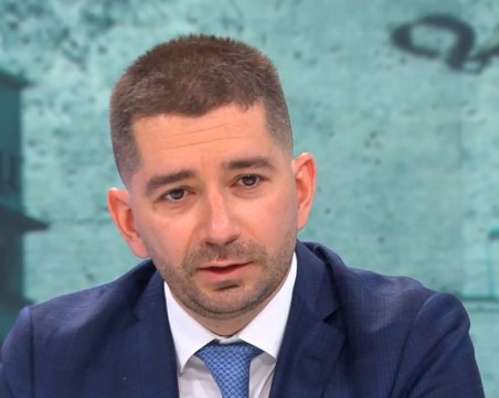 Слави Василев: Габриел едва ли има вътрешнополитически авторитет