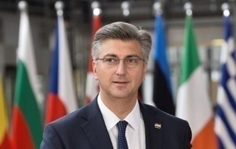 Хърватският министър-председател Андрей Пленкович и министри от неговото правителство са