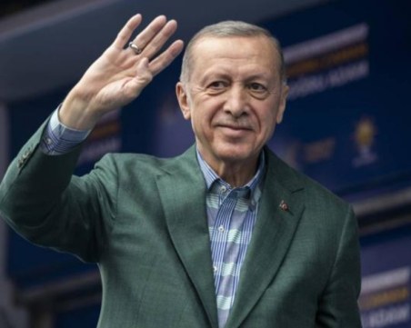 Ердоган: Изборите протичат без проблем, да покажем силата на турската демокрация