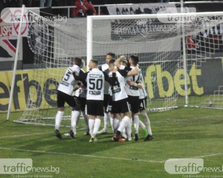 Основен халф на Локо се завръща за мача с Лудогорец