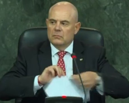 Гешев скъса публично оставката си и обяви: Не ме е страх!