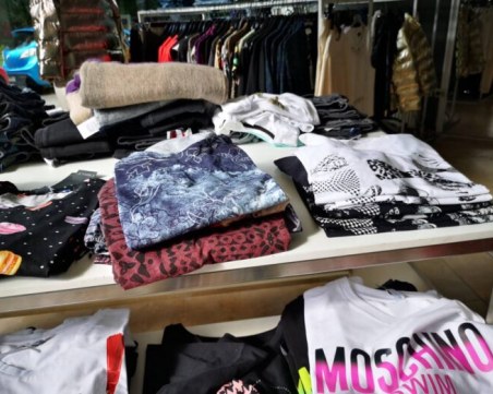 Задържаха магазинер в Асеновград, продавал ментета