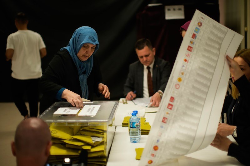 Голямото мнозинство от турските са предпочели кандидат-президента на опозицията Кемал