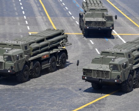 Русия гласува за оттеглянето на страната от Договора за обикновените въоръжени сили в Европа