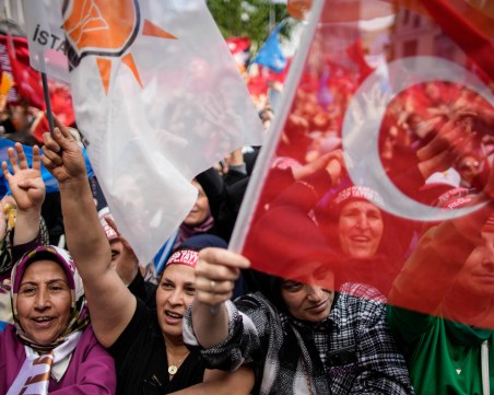 Третият на изборите в Турция с условие, може да подкрепи кандидата на опозицията