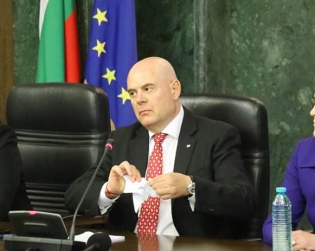 ВСС:  Процедурата по отстраняването на главния прокурор  вече е в ход