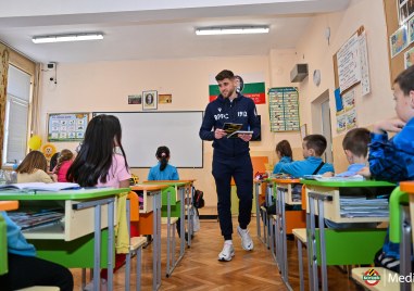 Ботев Пловдив стартира кампания От класната стая на Колежа От