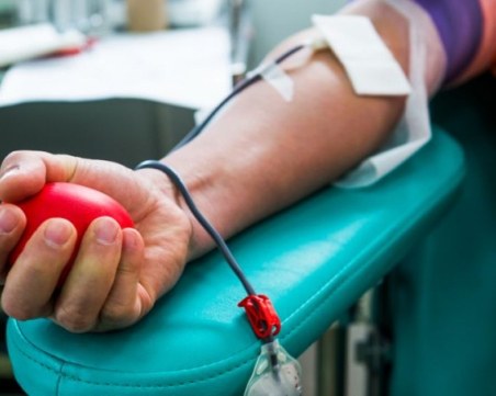 Да помогнем! Асеновградчани събират кръв за 12-годишно момиче