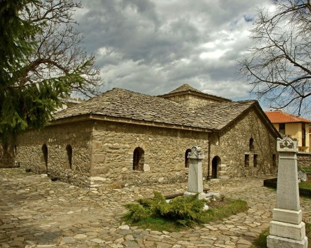 Днес почитаме паметта на мъчениците от Батак