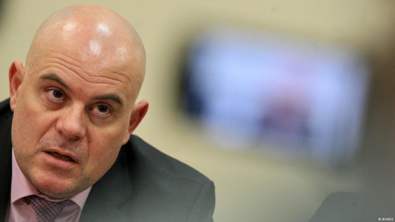 Гешев: Шестимата, които са против мен, да си направят отвод при гледането на сигнала на Сарафов