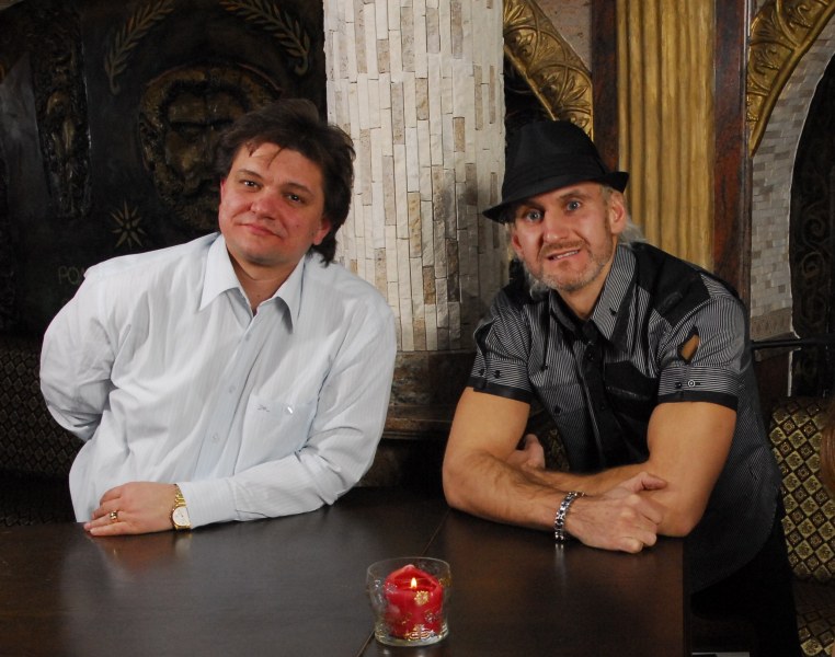 Иван Кабамитов и Илко Василев-Базѝлео изпълняват арии и авторски поп песни в 