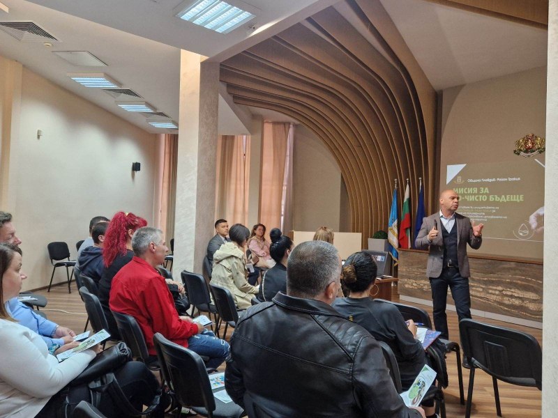 Костадин Димитров и собственици на заведения обсъдиха обща инициатива в „Тракия”