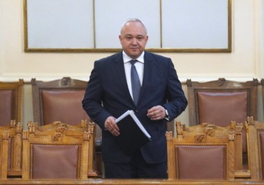 Вътрешният министър Иван Демерджиев призна в пленарна зала че има