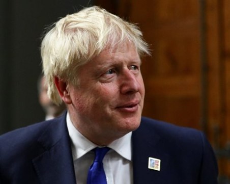 Борис Джонсън критикувал Макрон, обвинявайки го, че е 