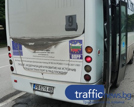 Гневен пловдивчанин: Пътници са принудени да ползват само задната врата на автобус №9