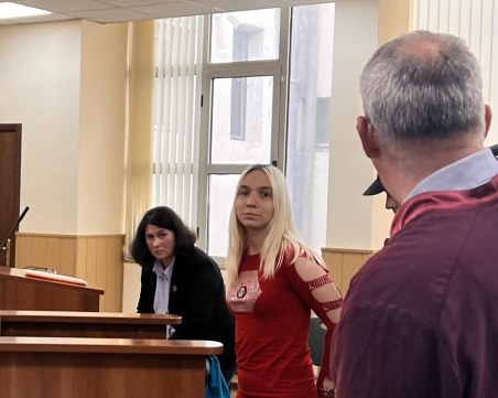 Емили Тротинетката: Няма да се събирам със странни хора, ще уча