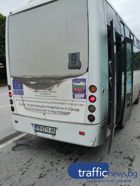 Гневен пловдивчанин: Пътници са принудени да ползват само задната врата на автобус №9