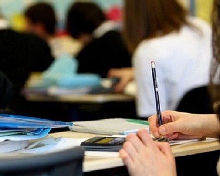 Образователното министерство с позиция за теч на отговорите от матурата по БЕЛ