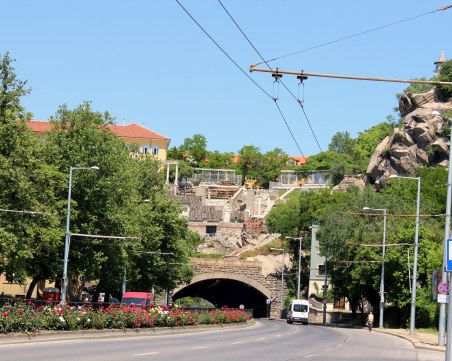 Ограничават движението в подножието на Античния театър заради концерт