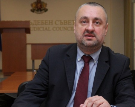 Ясен Тодоров: Ако има дела „на трупчета”, отговорността за тях е на Сарафов