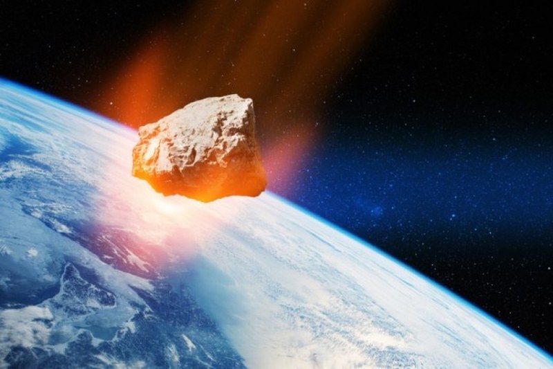 Астероидът 2023 JK се очаква в неделя да премине покрай
