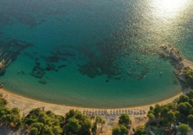 Уникално красив остров в Гърция крие страхотни гледки Скиатос е